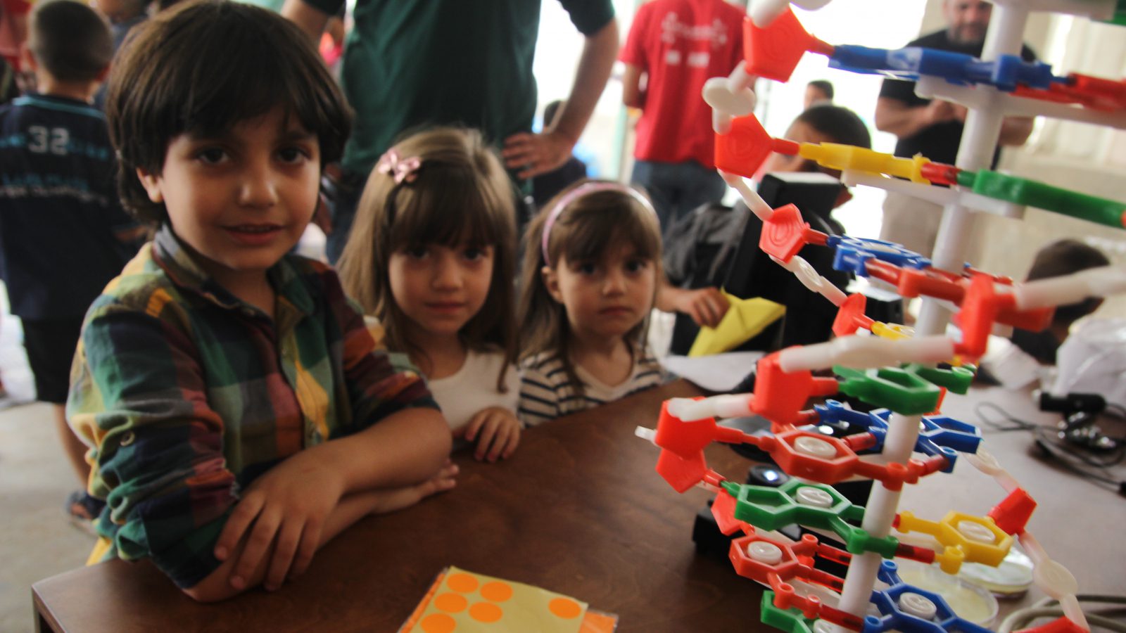 Al Nayzak offre une éducation innovante et de pointe aux écoliers palestiniens