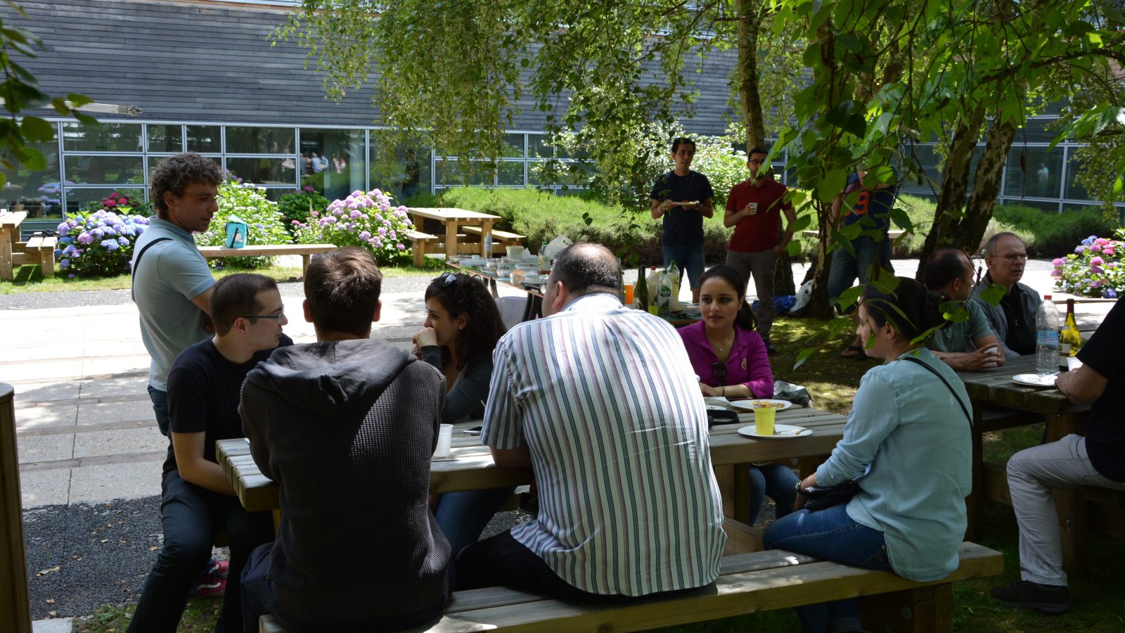 Imad, Maria et Fatine, trois étudiants marocains aux profils et parcours différents, incarnent la réussite du partenariat entre le programme Erasmus+ et le Maroc.